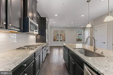 1603 Regent Manor Ct, Silver Spring, MD 20904 photo 16
