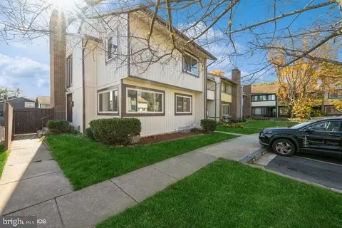 18587 Split Rock Ln, Germantown, MD 20874