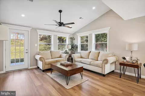 9936 Cottrell Ter, Silver Spring, MD 20903 photo 15