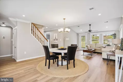 9936 Cottrell Ter, Silver Spring, MD 20903 photo 10