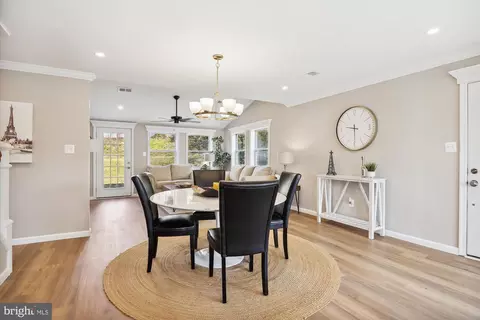 9936 Cottrell Ter, Silver Spring, MD 20903 photo 9
