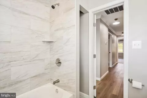9936 Cottrell Ter, Silver Spring, MD 20903 photo 21