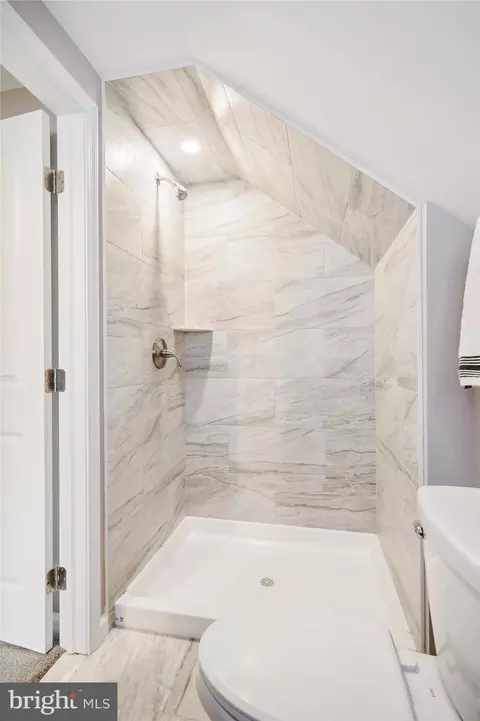 9936 Cottrell Ter, Silver Spring, MD 20903 photo 35