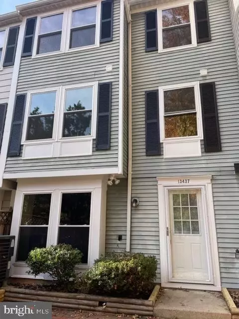 13437 Whitechurch Cir, Germantown, MD 20874