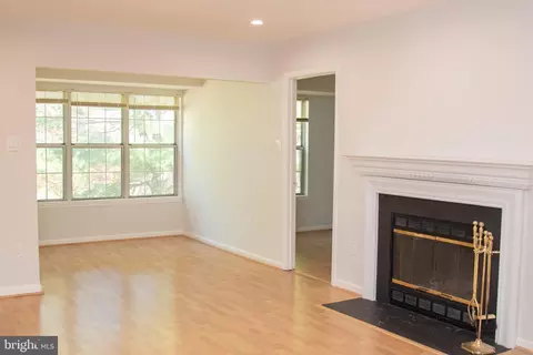 2405 Normandy Square Pl #12 E, Silver Spring, MD 20906 photo 4