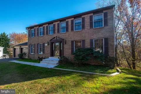 5 Tarpley Ct, Derwood, MD 20855