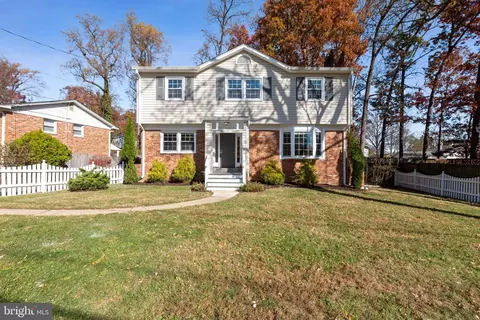 4301 Frankfort Dr, Rockville, MD 20853