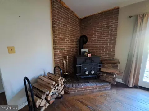 24401 River Rd, Dickerson, MD 20842 photo 39