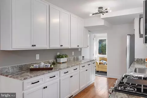 9002 Eton Rd, Silver Spring, MD 20901 photo 8