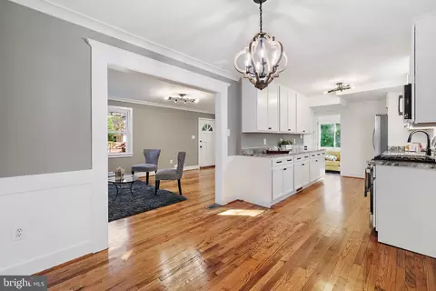 9002 Eton Rd, Silver Spring, MD 20901 photo 6
