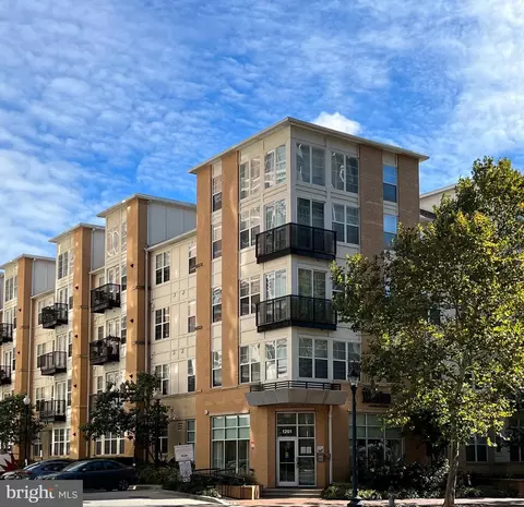 1201 E West Hwy #424, Silver Spring, MD 20910