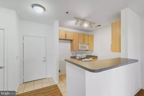 1201 E West Hwy #424, Silver Spring, MD 20910 photo 6
