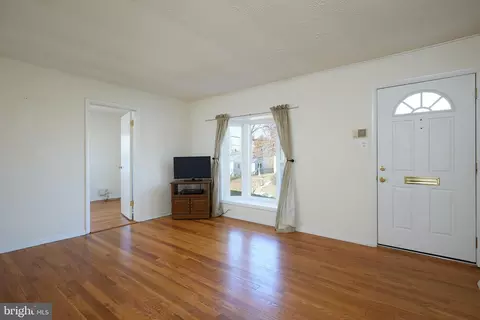 4506 Gridley Rd, Silver Spring, MD 20906 photo 3