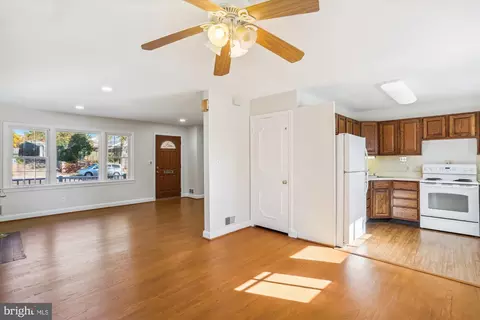1700 Windham Ln, Silver Spring, MD 20902 photo 6