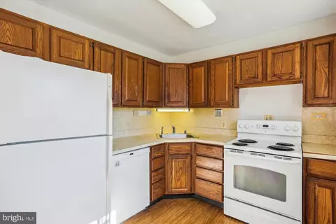 1700 Windham Ln, Silver Spring, MD 20902 photo 10