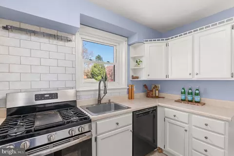 116 Lynnmoor Dr, Silver Spring, MD 20901 photo 7