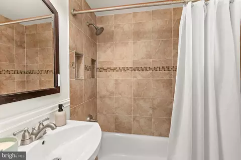116 Lynnmoor Dr, Silver Spring, MD 20901 photo 11