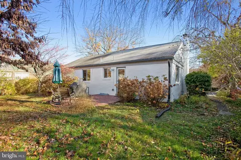 2405 Colston Dr, Silver Spring, MD 20910 photo 22