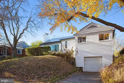 2405 Colston Dr, Silver Spring, MD 20910 photo 2