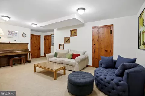 2405 Colston Dr, Silver Spring, MD 20910 photo 17