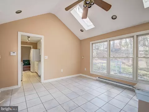12500 Meadowood Dr, Silver Spring, MD 20904 photo 36