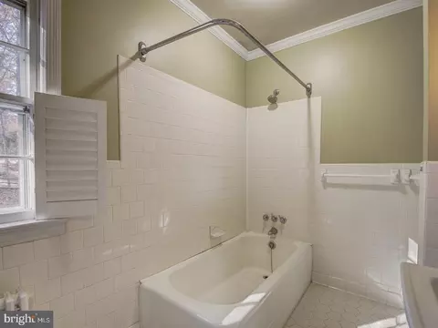 12500 Meadowood Dr, Silver Spring, MD 20904 photo 41