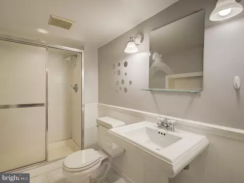 12500 Meadowood Dr, Silver Spring, MD 20904 photo 59