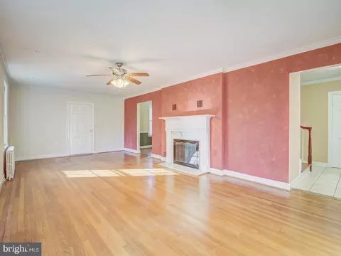 12500 Meadowood Dr, Silver Spring, MD 20904 photo 10