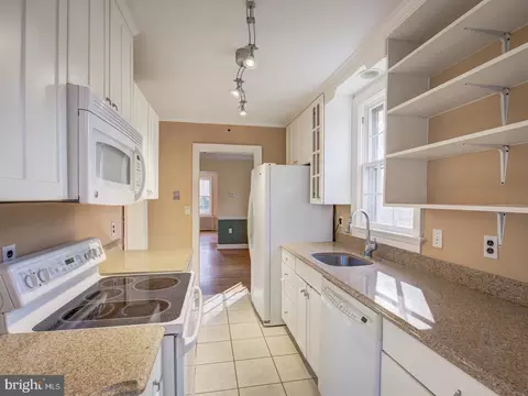 12500 Meadowood Dr, Silver Spring, MD 20904 photo 30