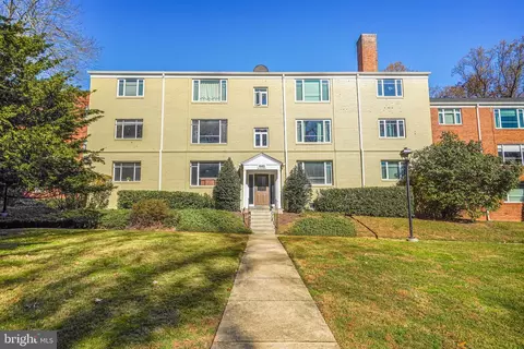 10413 Montrose Ave #101, Bethesda, MD 20814