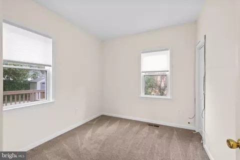 215 E Franklin Ave, Silver Spring, MD 20901 photo 9