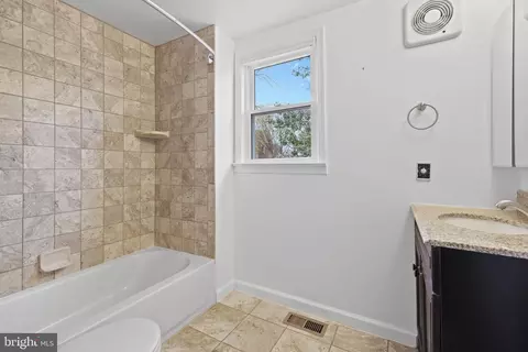 215 E Franklin Ave, Silver Spring, MD 20901 photo 26