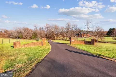 12325 Briarbush Ln, Potomac, MD 20854