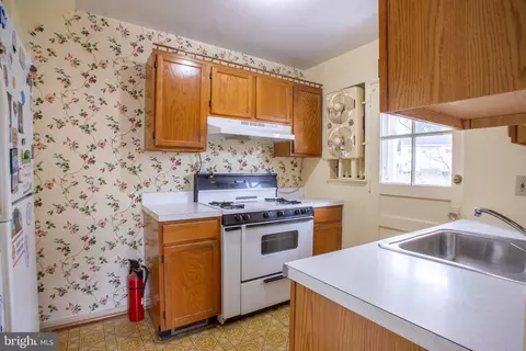 3222 Medway St, Silver Spring, MD 20902 photo 5