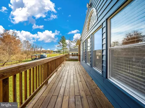 19121 Dowden Cir, Poolesville, MD 20837 photo 42