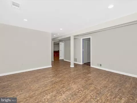 19121 Dowden Cir, Poolesville, MD 20837 photo 31