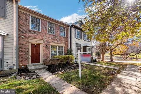 3 Sky Blue Ct, Germantown, MD 20874