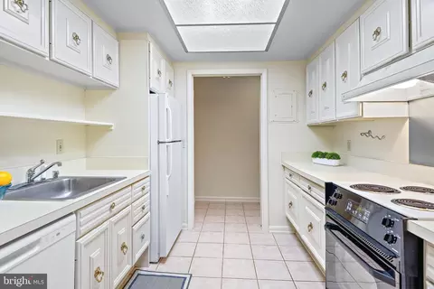 3350 Chiswick Ct #57-3D, Silver Spring, MD 20906 photo 5