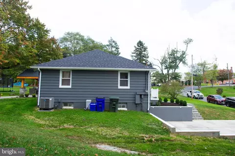 11005 Locust Dr, Damascus, MD 20872 photo 6