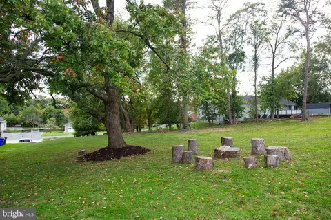 11005 Locust Dr, Damascus, MD 20872 photo 35