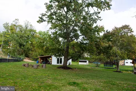 11005 Locust Dr, Damascus, MD 20872 photo 36