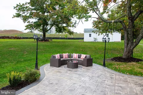 11005 Locust Dr, Damascus, MD 20872 photo 12