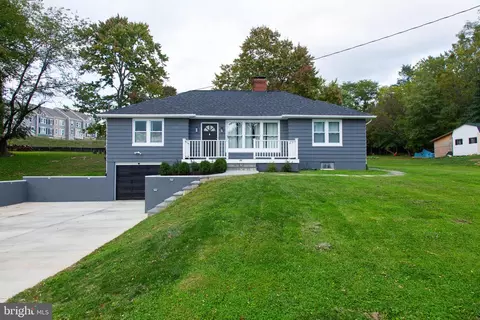 11005 Locust Dr, Damascus, MD 20872