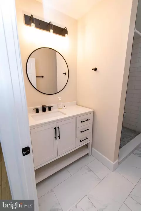 11005 Locust Dr, Damascus, MD 20872 photo 65