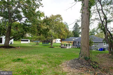 11005 Locust Dr, Damascus, MD 20872 photo 38