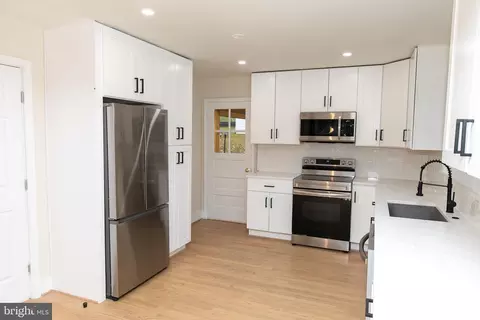11005 Locust Dr, Damascus, MD 20872 photo 50