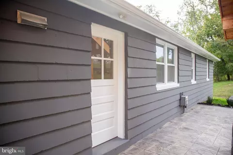 11005 Locust Dr, Damascus, MD 20872 photo 7