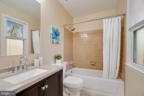 9048 Saffron Ln, Silver Spring, MD 20901 photo 26