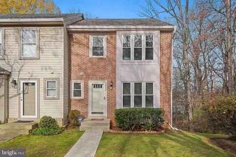 9048 Saffron Ln, Silver Spring, MD 20901