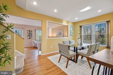 9048 Saffron Ln, Silver Spring, MD 20901 photo 12